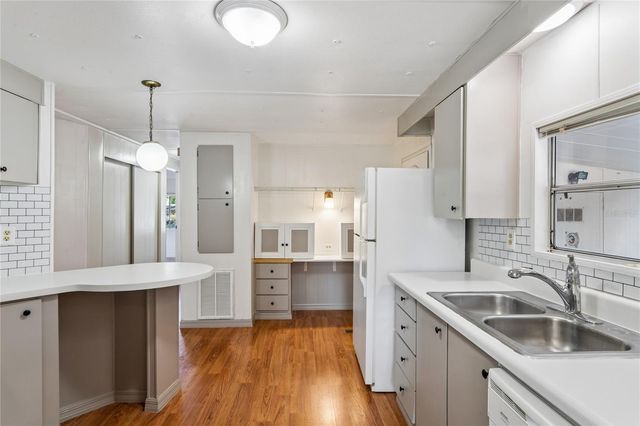 6950 46TH AVENUE N 1, St Petersburg, FL 33709