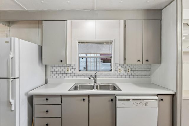 6950 46TH AVENUE N 1, St Petersburg, FL 33709