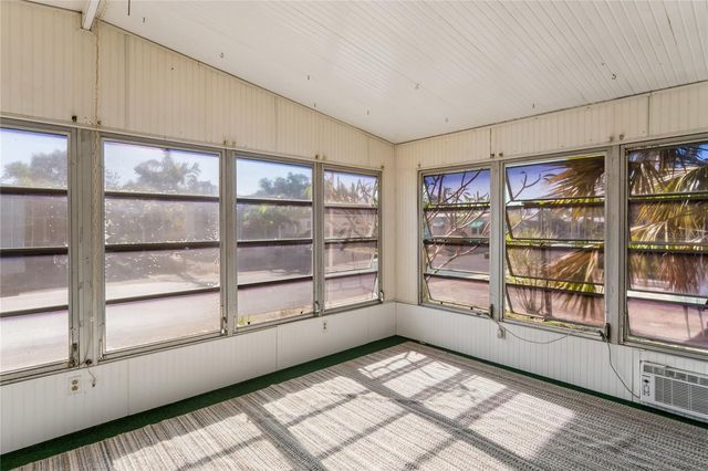 6950 46TH AVENUE N 1, St Petersburg, FL 33709