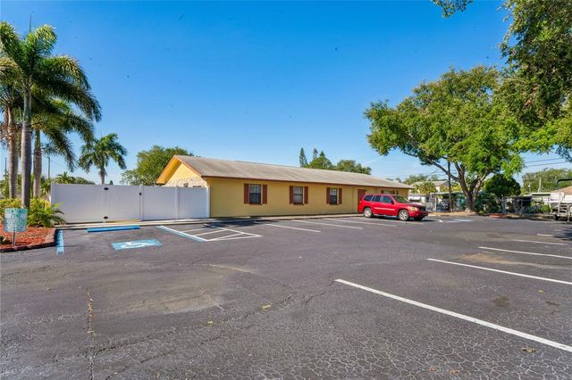 6950 46TH AVENUE N 1, St Petersburg, FL 33709