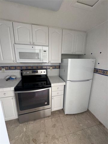 10281 E Bay Harbor Dr C1, Bay Harbor Islands, FL 33154