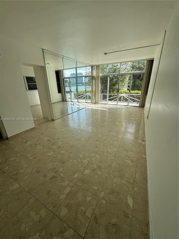 10281 E Bay Harbor Dr C1, Bay Harbor Islands, FL 33154