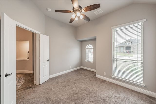 8817 White Rock Lane, Denton, TX 76226