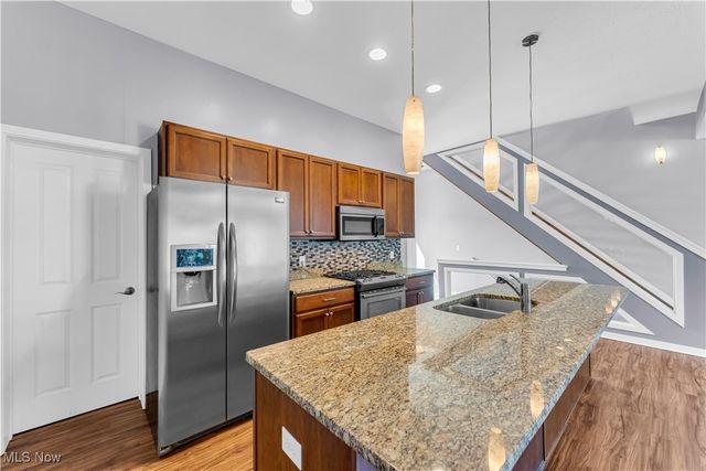 5707 Bridge Avenue, Cleveland, OH 44102