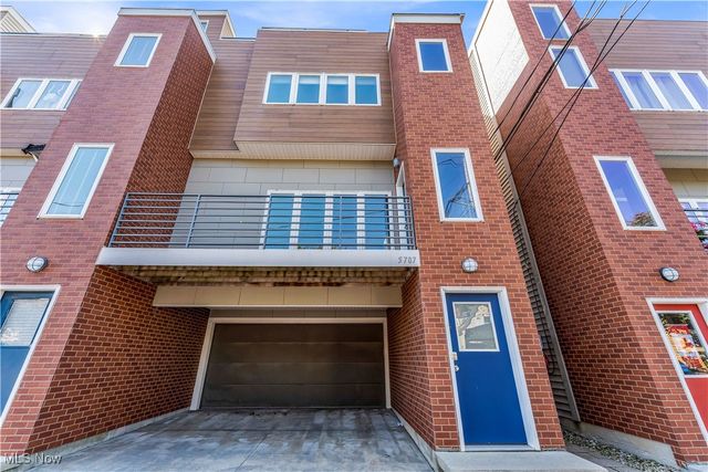 5707 Bridge Avenue, Cleveland, OH 44102
