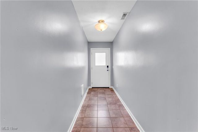 5707 Bridge Avenue, Cleveland, OH 44102