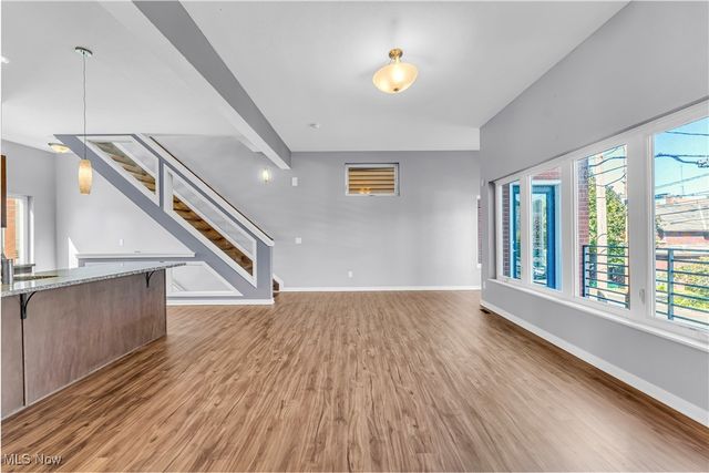 5707 Bridge Avenue, Cleveland, OH 44102