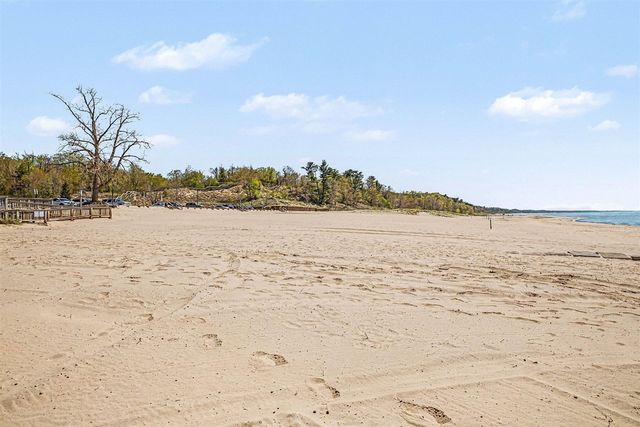 4615 Hidden Creek Lane, Bridgman, MI 49106