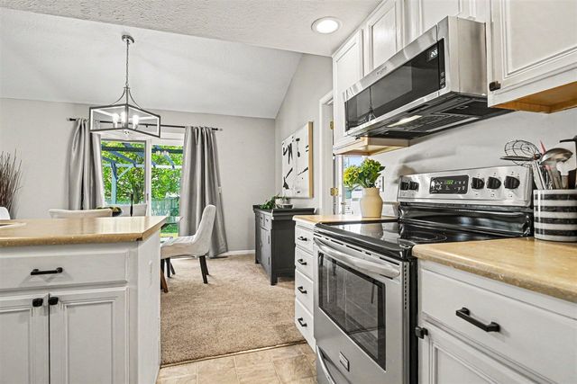 4615 Hidden Creek Lane, Bridgman, MI 49106