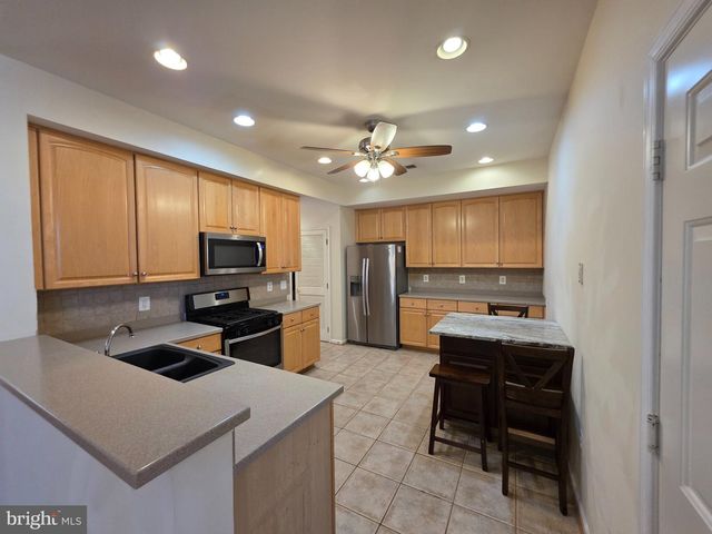 808 MONUMENT AVE, Woodbridge, VA 22191