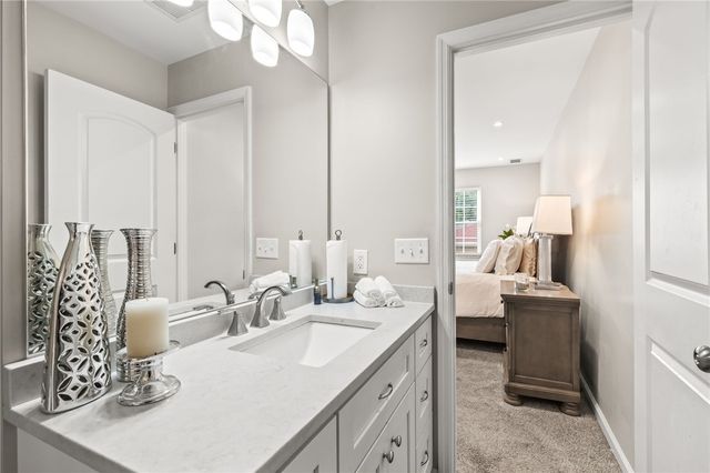 4800 Shiloh View Drive, Dayton, OH 45415