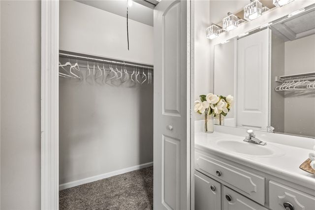 4800 Shiloh View Drive, Dayton, OH 45415