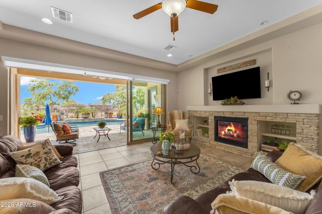 6834 S JACQUELINE Way, Gilbert, AZ 85298