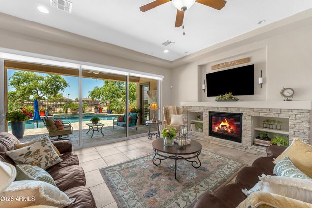 6834 S JACQUELINE Way, Gilbert, AZ 85298