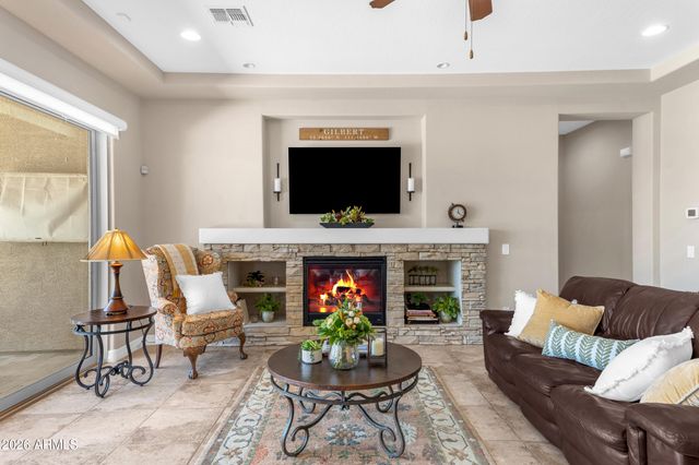 6834 S JACQUELINE Way, Gilbert, AZ 85298