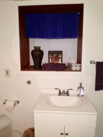 1232 Albany Post Road, Gardiner, NY 12525