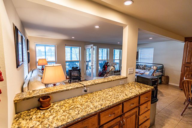 30641 E 5th Street, Afton, OK 74331