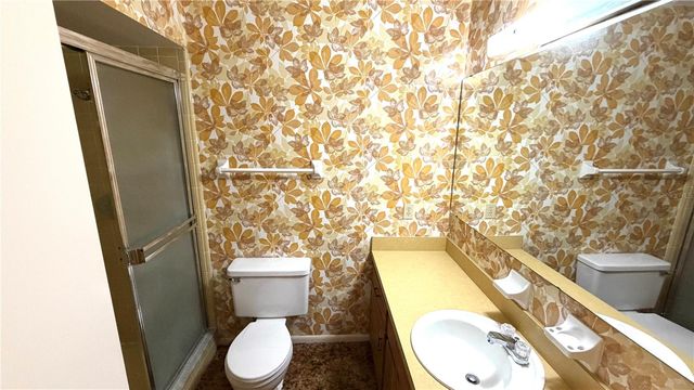 2016 WOODBRIDGE LANE, Lakeland, FL 33813