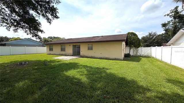2016 WOODBRIDGE LANE, Lakeland, FL 33813