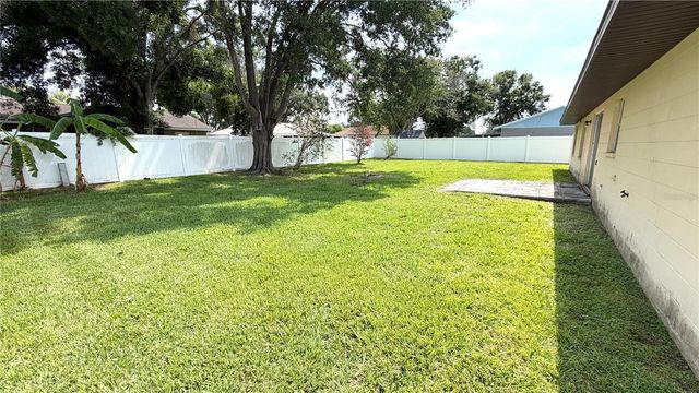 2016 WOODBRIDGE LANE, Lakeland, FL 33813