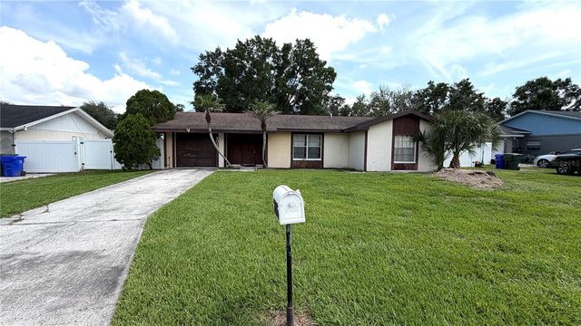 2016 WOODBRIDGE LANE, Lakeland, FL 33813