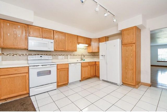 7233 Beechnut Street A, Houston, TX 77074