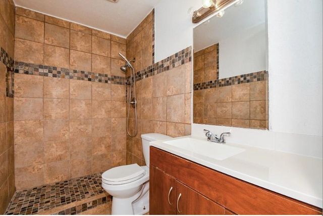 7233 Beechnut Street A, Houston, TX 77074