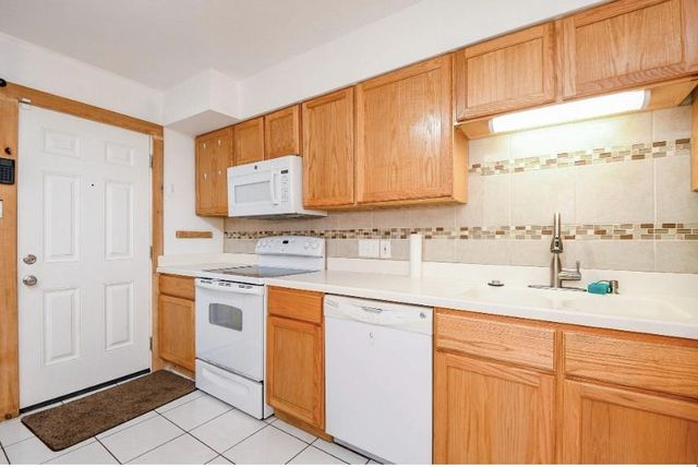 7233 Beechnut Street A, Houston, TX 77074