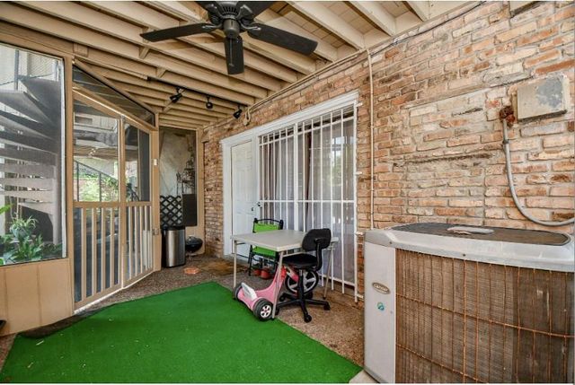 7233 Beechnut Street A, Houston, TX 77074