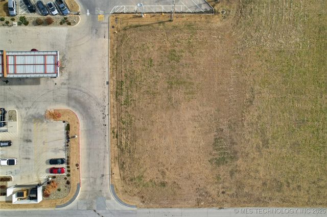 213 S Dogwood Street, Owasso, OK 74055