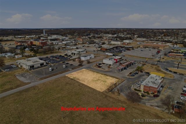 213 S Dogwood Street, Owasso, OK 74055