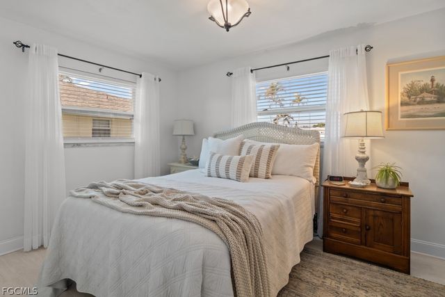 4528 SE 1st PL, Cape Coral, FL 33904