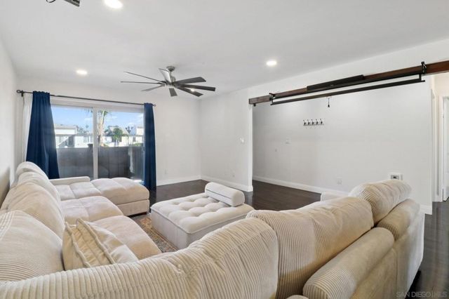 4186 Mount Alifan J, San Diego, CA 92111