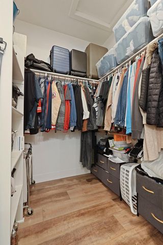 2446 Paramount Ln, Manteca, CA 95337