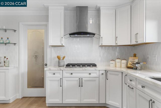 1306 Brookside Dr, Danville, CA 94526