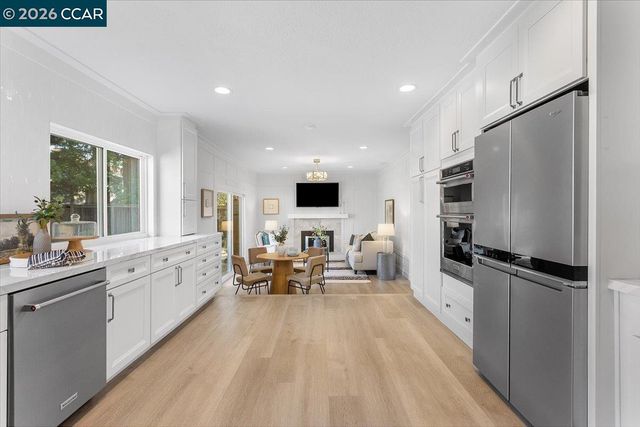 1306 Brookside Dr, Danville, CA 94526