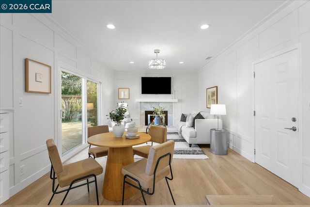 1306 Brookside Dr, Danville, CA 94526