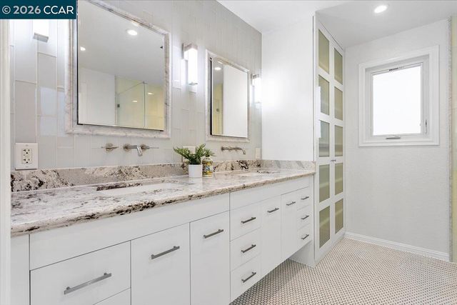 1306 Brookside Dr, Danville, CA 94526