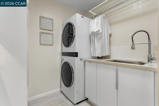 1306 Brookside Dr, Danville, CA 94526