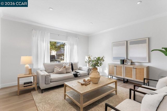 1306 Brookside Dr, Danville, CA 94526