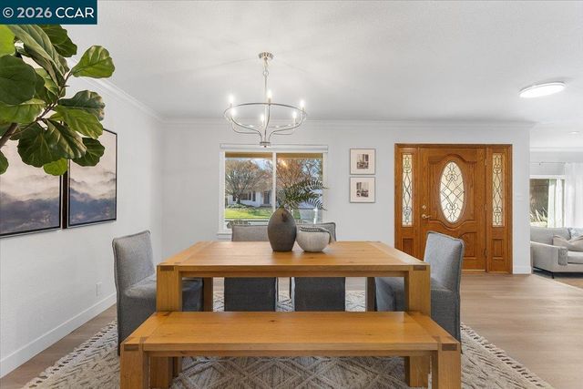 1306 Brookside Dr, Danville, CA 94526