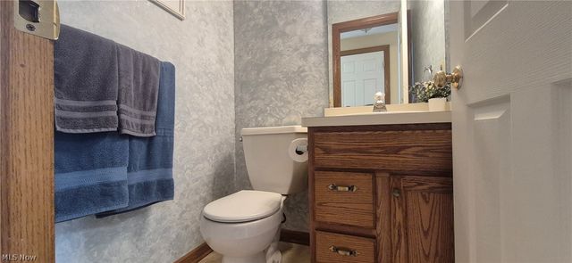 19457 Stony Point Drive, Strongsville, OH 44136