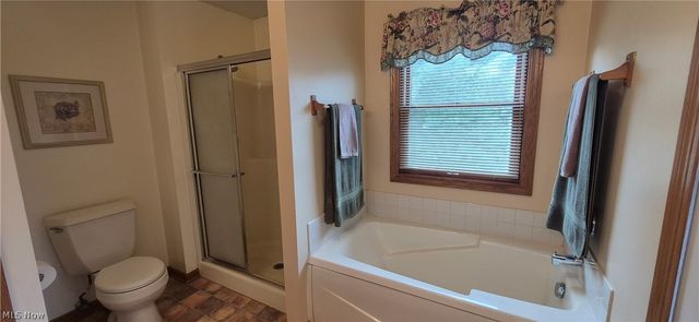 19457 Stony Point Drive, Strongsville, OH 44136
