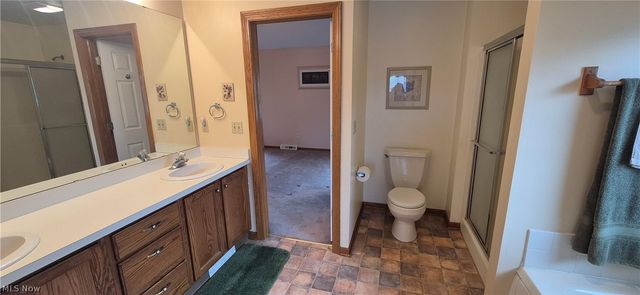 19457 Stony Point Drive, Strongsville, OH 44136