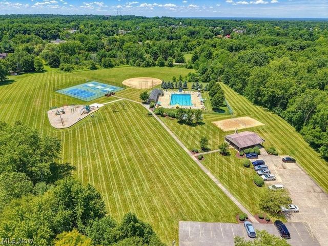 19457 Stony Point Drive, Strongsville, OH 44136