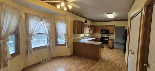 19457 Stony Point Drive, Strongsville, OH 44136