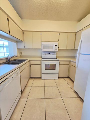 6802 STONES THROW CIRCLE N 14206, St Petersburg, FL 33710