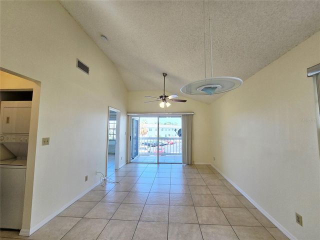 6802 STONES THROW CIRCLE N 14206, St Petersburg, FL 33710