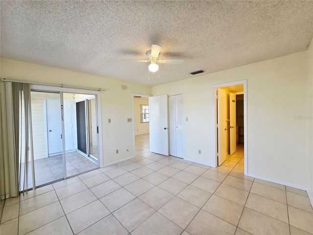 6802 STONES THROW CIRCLE N 14206, St Petersburg, FL 33710