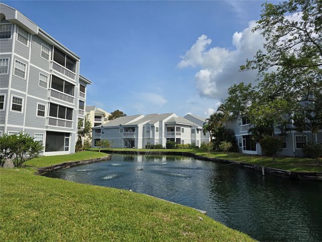 6802 STONES THROW CIRCLE N 14206, St Petersburg, FL 33710